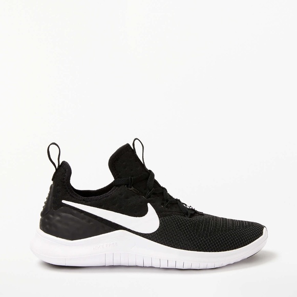 nike free tr8 all black